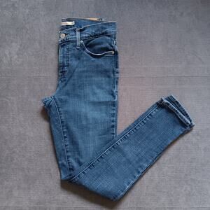 LEVIS 311 Jeans Womens Size 26 Shaping Skinny Mid Rise Med Wash Stretch Denim
